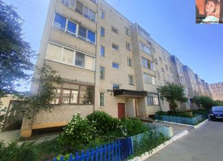 Продается 3-ком. квартира, 59.8 м2, Жуков, улица Маршала Жукова, 3