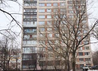 Продажа трехкомнатной квартиры, 59 м2, Санкт-Петербург, Дачный проспект, 16к6, метро Проспект Ветеранов