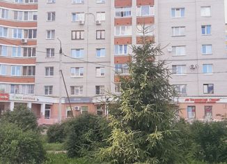 Продам 1-ком. квартиру, 40 м2, Владимир, улица Комиссарова, 1Г