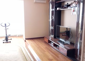 Продажа двухкомнатной квартиры, 70 м2, Минеральные Воды, улица Новоселов, 11