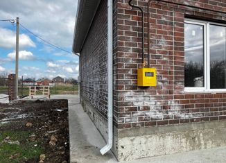 Продам дом, 95 м2, станица Новотитаровская