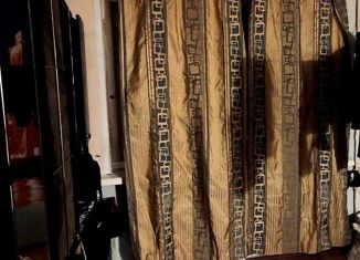 Продаю комнату, 42 м2, Екатеринбург, улица Победы, 30, улица Победы