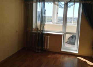 Продаю 2-ком. квартиру, 50.1 м2, Каменск-Уральский, улица Суворова, 38