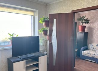 Продается 2-комнатная квартира, 48 м2, Элиста, 4-й микрорайон, 2