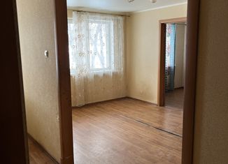 Продаю 2-комнатную квартиру, 44 м2, Магнитогорск, Советская улица, 145