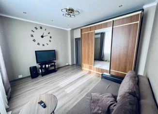 Сдача в аренду однокомнатной квартиры, 40 м2, Магнитогорск, улица Горького, 3