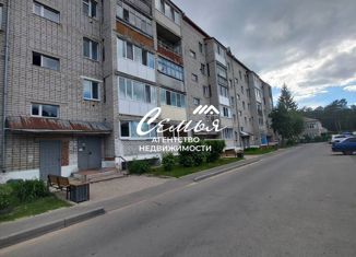 Продается трехкомнатная квартира, 61 м2, Заводоуковск, улица Мелиораторов, 8