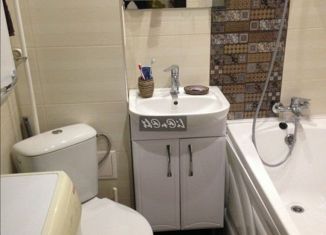 Продам 3-комнатную квартиру, 51.5 м2, Орск, Станционная улица, 9