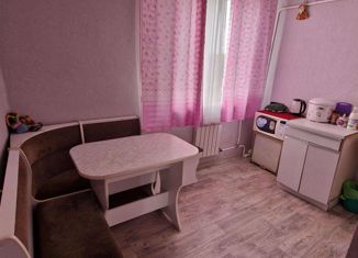 Продается трехкомнатная квартира, 56.7 м2, поселок городского типа Горный, Первомайская улица, 9