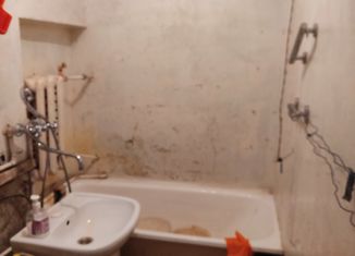Продаю 2-ком. квартиру, 39 м2, Кунгур, Юбилейная улица, 4
