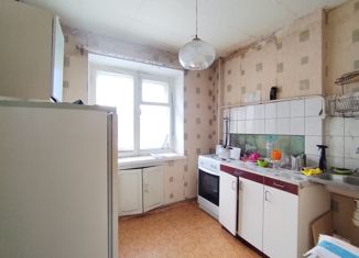 Продается 2-ком. квартира, 42.3 м2, Полевской, улица Карла Маркса, 1