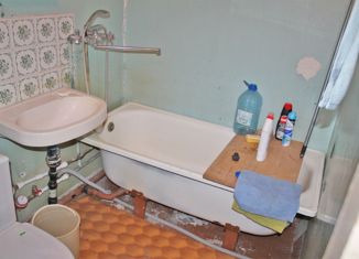 Однокомнатная квартира на продажу, 31 м2, Асбест, Московская улица, 25