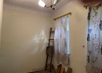 Продам 2-ком. квартиру, 33 м2, Кисловодск, улица Кирова, 1