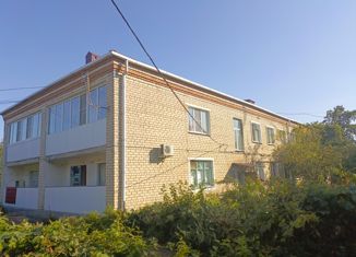 Продажа 3-комнатной квартиры, 60 м2, Ставропольский край, Советская улица, 9А