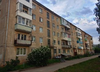 Продаю 3-комнатную квартиру, 52.6 м2, поселок городского типа Рамешки, Советская улица, 20А