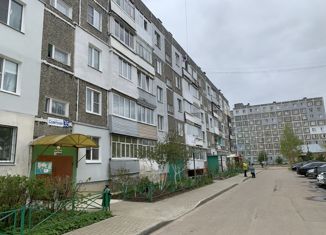Продается двухкомнатная квартира, 45 м2, Тутаев, Советская улица, 35