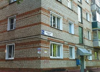 Продаю трехкомнатную квартиру, 54 м2, Кирово-Чепецк, проезд Лермонтова, 11А