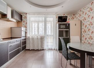 Продаю 1-комнатную квартиру, 53 м2, Москва, улица Богданова, 2к1, улица Богданова