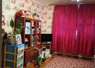 Трехкомнатная квартира на продажу, 53.3 м2, село Октябрьское, улица Луначарского, 84