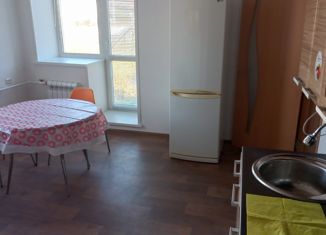 Сдам 1-ком. квартиру, 46 м2, Хабаровск, Воскресенская улица, 4