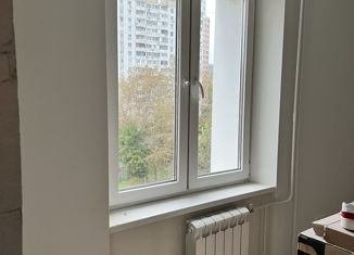 Продажа двухкомнатной квартиры, 38 м2, Москва, улица Цюрупы, 18к2, улица Цюрупы