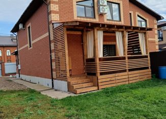 Продаю таунхаус, 120 м2, Стерлитамак, улица Романтиков, 3А