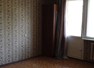 Продается 3-комнатная квартира, 58 м2, Набережные Челны, улица Шамиля Усманова, 12