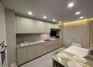 Продам 2-комнатную квартиру, 64 м2, Мурино, Екатерининская улица, 8к2, ЖК Три кита