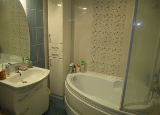 Продажа трехкомнатной квартиры, 61 м2, поселок городского типа Пелым, улица Газовиков, 5