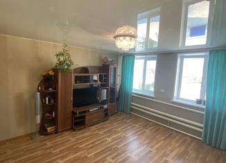 Продаю 3-комнатную квартиру, 53.3 м2, посёлок Ува, улица Ленина, 5