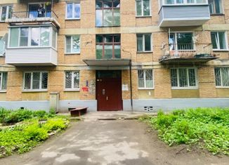 Продам 3-комнатную квартиру, 55.7 м2, Санкт-Петербург, Омская улица, 15, Омская улица