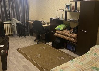 Продам однокомнатную квартиру, 32.7 м2, Нижний Новгород, улица Гвардейцев, 18, метро Буревестник