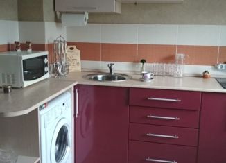 Продаю 1-ком. квартиру, 27.8 м2, Каменка, Центральная улица, 3