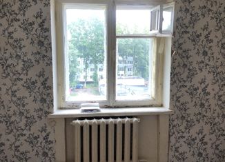 Продажа 1-ком. квартиры, 14 м2, Великий Новгород, улица Попова, 6к2