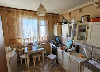 Продам 3-комнатную квартиру, 61 м2, Когалым, Ленинградская улица, 25