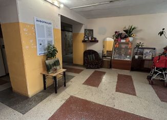 Продаю двухкомнатную квартиру, 34 м2, Омск, проспект Мира, 32Б, Советский округ