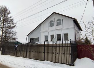 Продается дом, 377 м2, село Сновицы, улица Вороновой, 10
