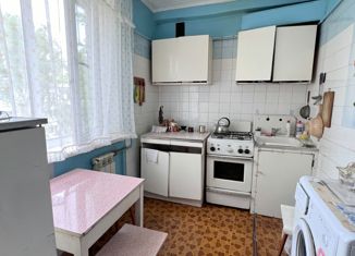 Продается трехкомнатная квартира, 59.2 м2, Саратовская область, 2-й микрорайон, 33