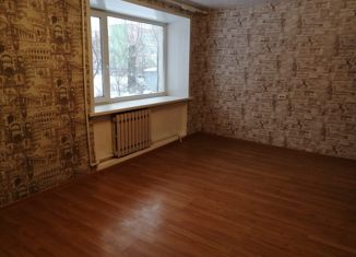 Однокомнатная квартира на продажу, 30.2 м2, Ирбит, Комсомольская улица, 1