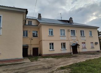 Продается 2-ком. квартира, 54.6 м2, поселок городского типа Вычегодский, улица Ленина, 43