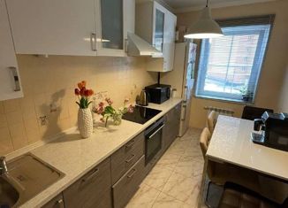 Продам двухкомнатную квартиру, 62 м2, Раменское, Лучистая улица, 2