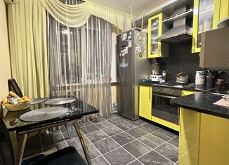 Продаю 2-ком. квартиру, 54 м2, Орёл, улица Бурова, 36, микрорайон СПЗ