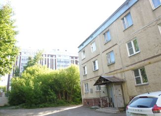 Продаю 1-комнатную квартиру, 33 м2, Челябинская область, Омская улица, 63Б