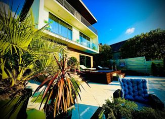 Продаю дом, 240 м2, Сочи, микрорайон Яна Фабрициуса