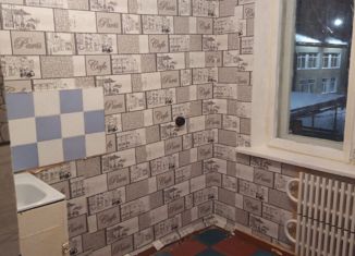 Продается 4-ком. квартира, 58.7 м2, Сосновоборск, Солнечная улица, 13