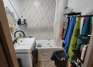 Продаю 2-комнатную квартиру, 43 м2, поселок городского типа Новогуровский, Центральная улица, 23