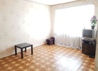 Продается 1-ком. квартира, 31 м2, Азнакаево, улица Ленина, 40