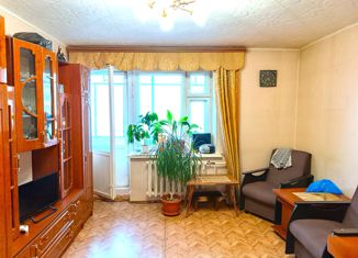 Продам 3-комнатную квартиру, 57 м2, Челябинская область, улица Руставели, 27