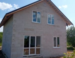 Продаю дом, 111 м2, деревня Петровка, Земляничная улица, 10