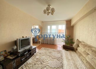 Продам 3-ком. квартиру, 71.2 м2, Саянск, Ленинградский микрорайон, 12